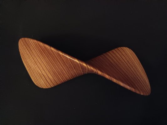 Laminated wood sculpture